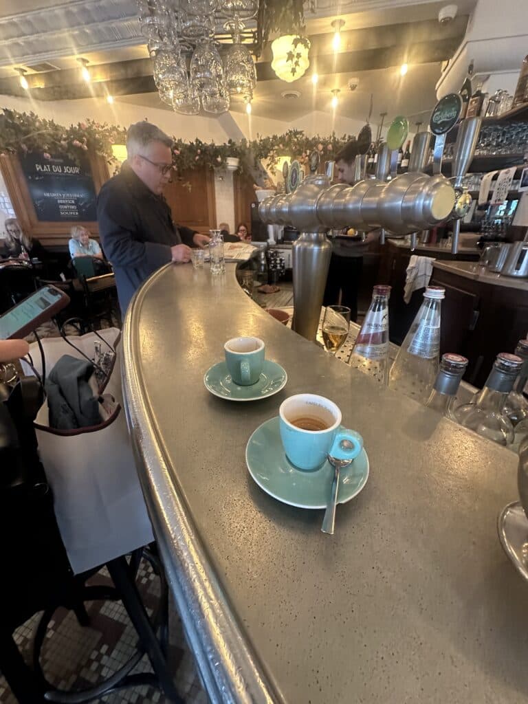 Comptoir zinc du Village d'Auteuil à Paris 16